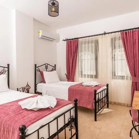 6 Bedroom Private Pool And Tennis Court * Kalkan