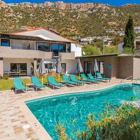 6 Bedroom Private Pool And Tennis Court Villa