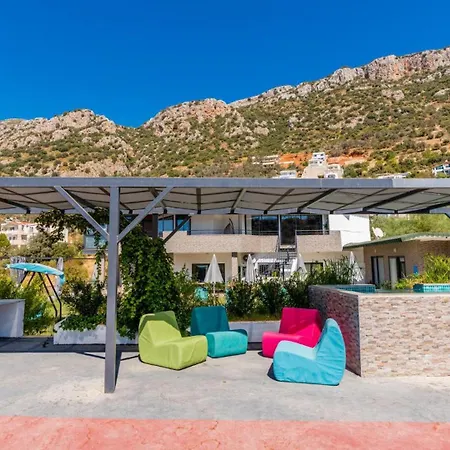 6 Bedroom Private Pool And Tennis Court Villa