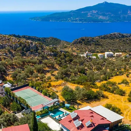 Villa 6 Bedroom Private Pool And Tennis Court *