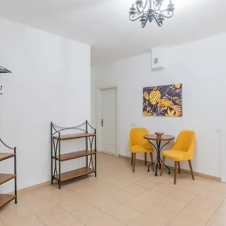 6 Bedroom 2123 Villa