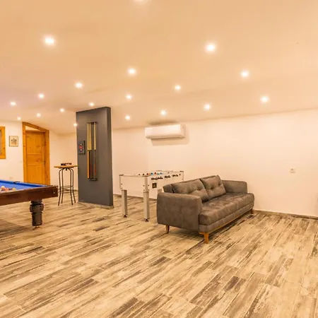 6 Bedroom Private Pool And Tennis Court Kalkan