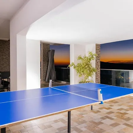 6 Bedroom Private Pool And Tennis Court Kalkan
